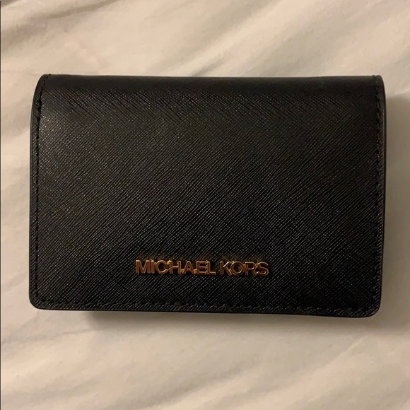 4 wallets! Michael kors & Kate spade! Brand new! - Picture 7 of 9